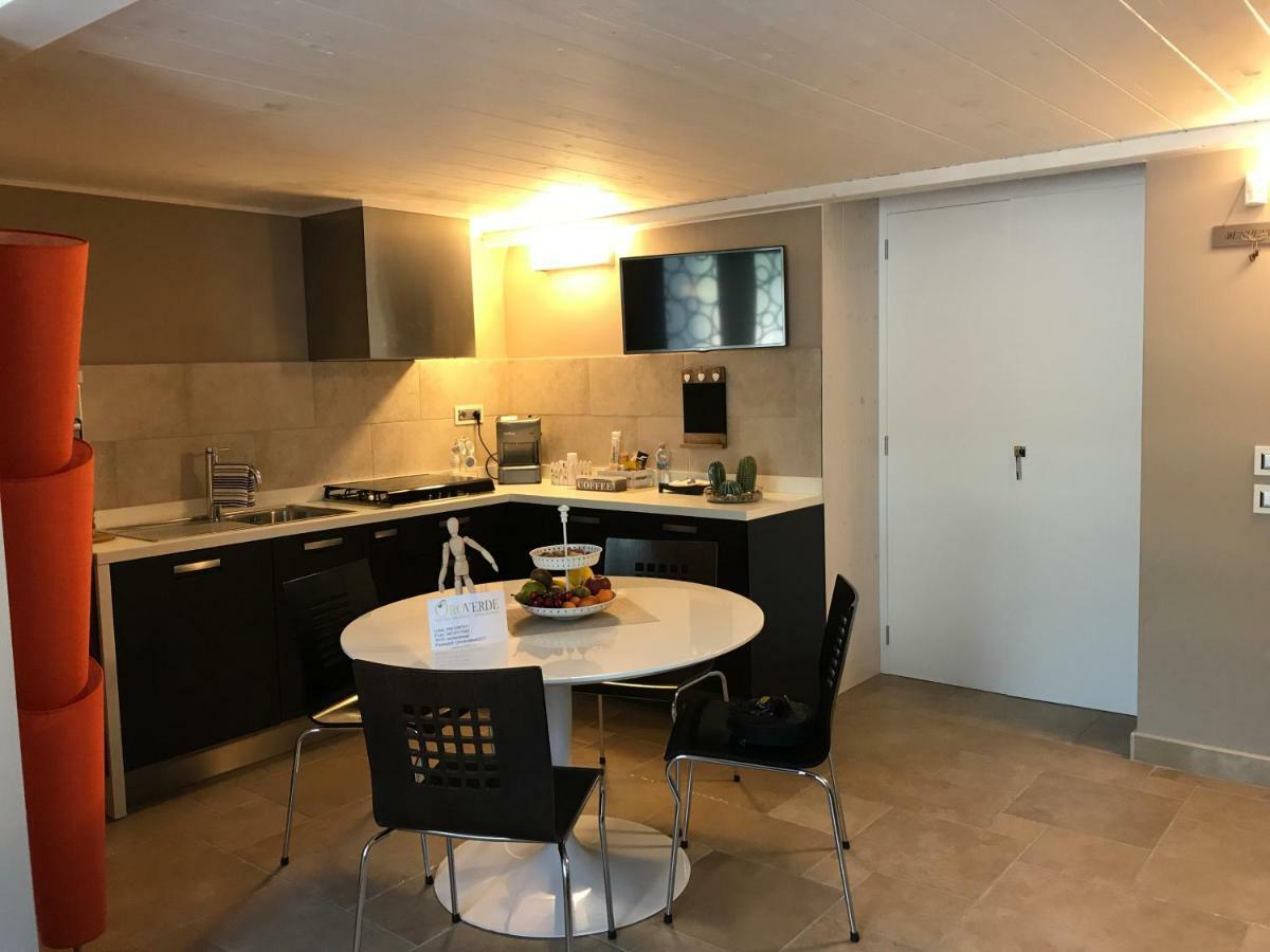 טרני Oroverde B&B מראה חיצוני תמונה